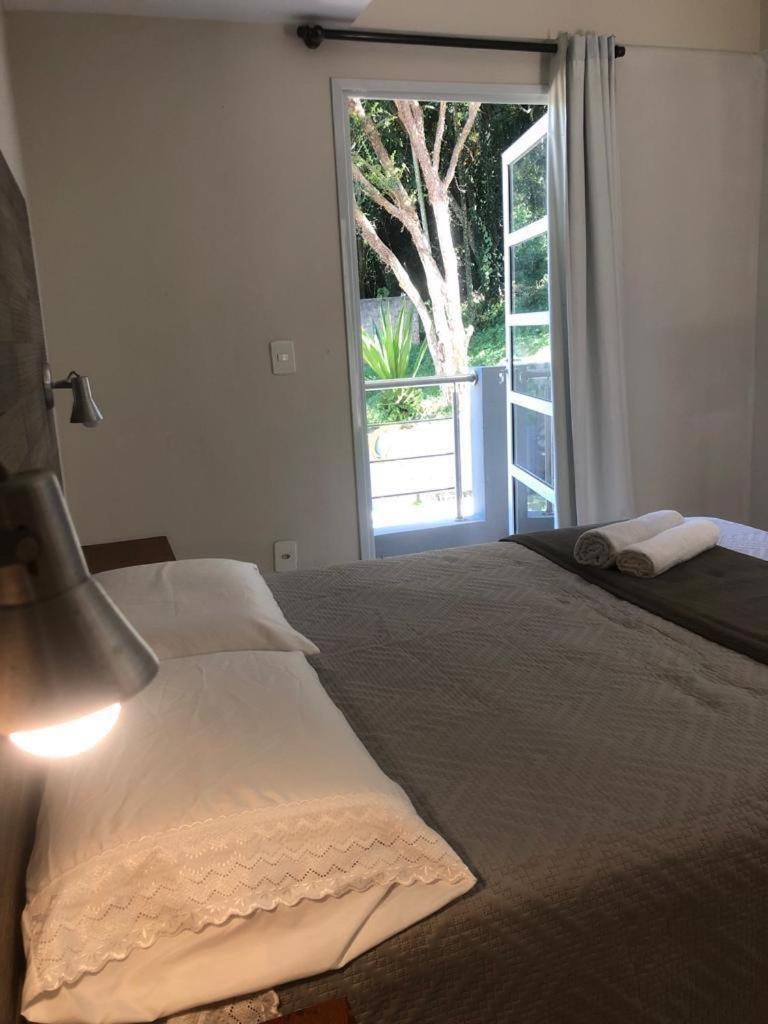 Casa Figueira Na Pedra Hotel ฟลอเรียนอโปลิส ภายนอก รูปภาพ