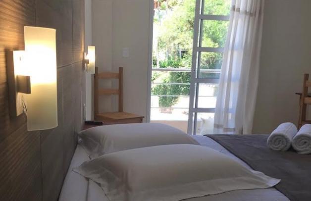 Casa Figueira Na Pedra Hotel ฟลอเรียนอโปลิส ภายนอก รูปภาพ