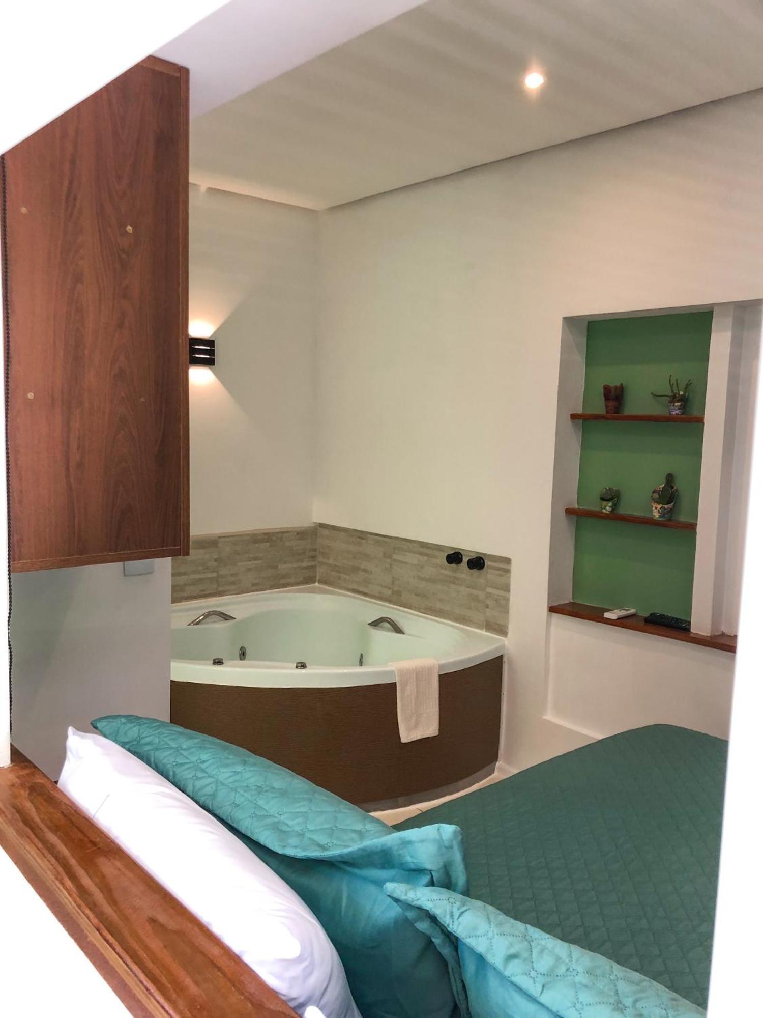 Casa Figueira Na Pedra Hotel ฟลอเรียนอโปลิส ภายนอก รูปภาพ