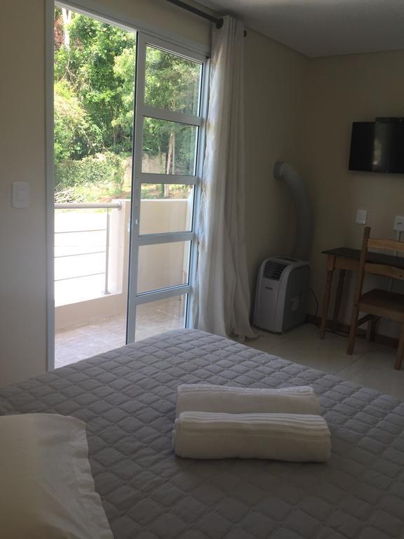 Casa Figueira Na Pedra Hotel ฟลอเรียนอโปลิส ภายนอก รูปภาพ